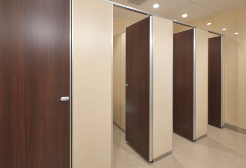 トイレブース3